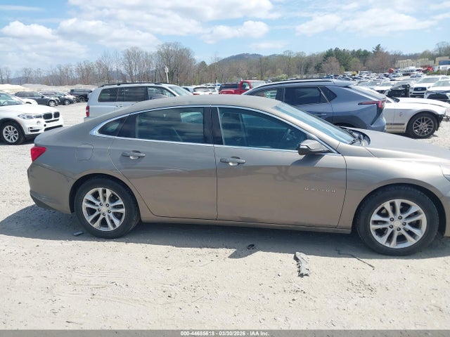 1G1ZE5ST2HF177695 Chevrolet MALIBU 1LT