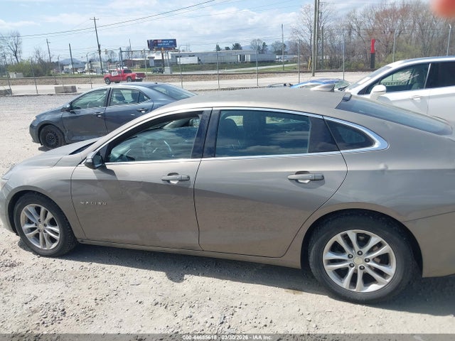 1G1ZE5ST2HF177695 Chevrolet MALIBU 1LT