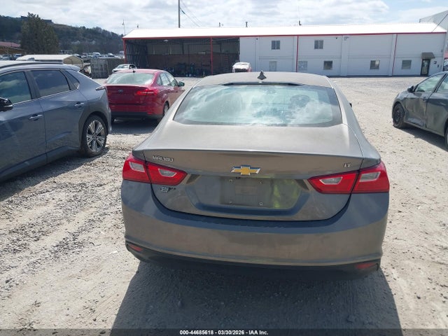 1G1ZE5ST2HF177695 Chevrolet MALIBU 1LT