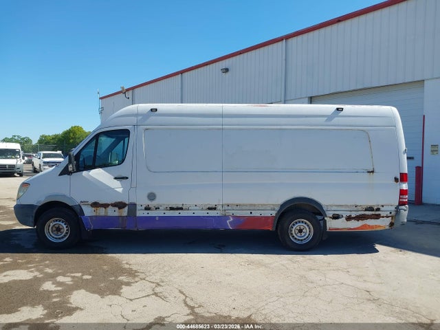 2010 Mercedes-benz Sprinter Van 2500 High Roof მანქანა იყიდება აუქციონზე, vin: WD3PE8CC0A5424118, აუქციონის ნომერი: 44685623
