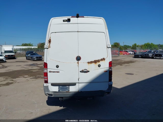 2010 Mercedes-benz Sprinter Van 2500 High Roof მანქანა იყიდება აუქციონზე, vin: WD3PE8CC0A5424118, აუქციონის ნომერი: 44685623