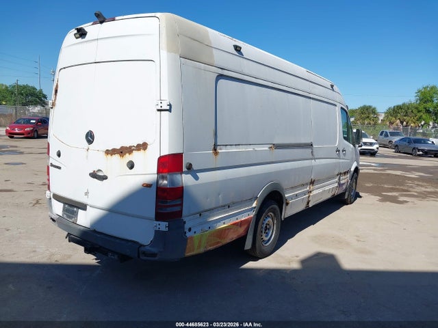 2010 Mercedes-benz Sprinter Van 2500 High Roof მანქანა იყიდება აუქციონზე, vin: WD3PE8CC0A5424118, აუქციონის ნომერი: 44685623