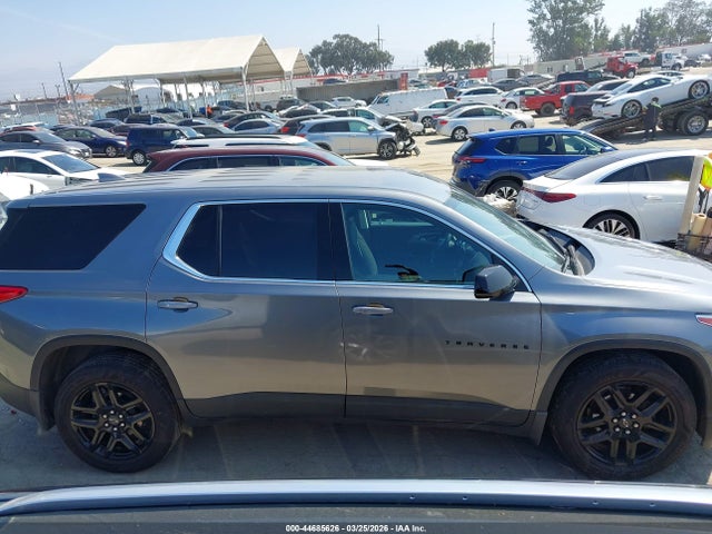 1GNERFKW2KJ106230 Chevrolet Traverse Ls