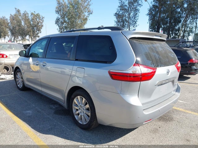 5TDYK3DC9FS570510 Toyota Sienna Limited 7 Passenger