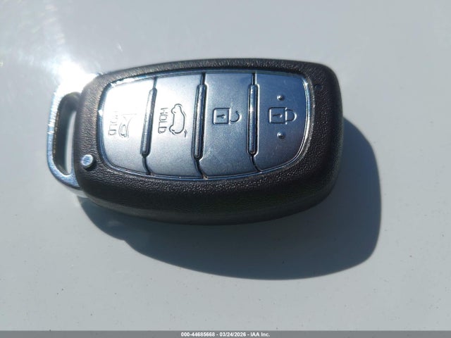 44685668 :رقم المزاد ، KMHC65LD9LU220284 vin ، 2020 Hyundai Ioniq Plug-in Hybrid Se مزاد بيع