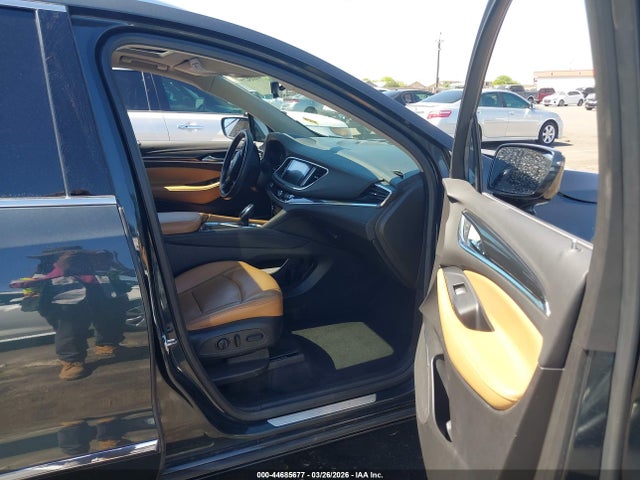 5GAERBKW0JJ238520 Buick Enclave Essence