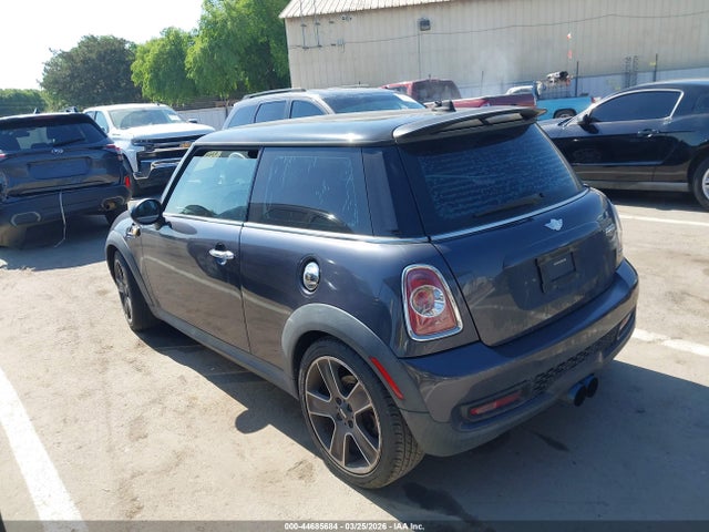 2012 MINI COOPER S WMWSV3C51CTY27086 Photo 2