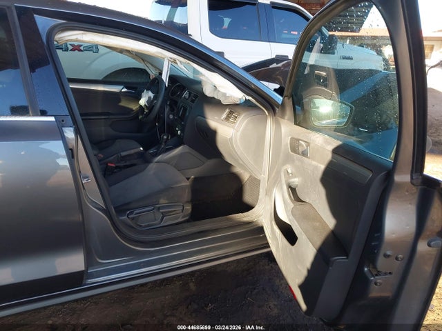 2017 Volkswagen Jetta 1.4t S მანქანა იყიდება აუქციონზე, vin: 3VW2B7AJ2HM337729, აუქციონის ნომერი: 44685699