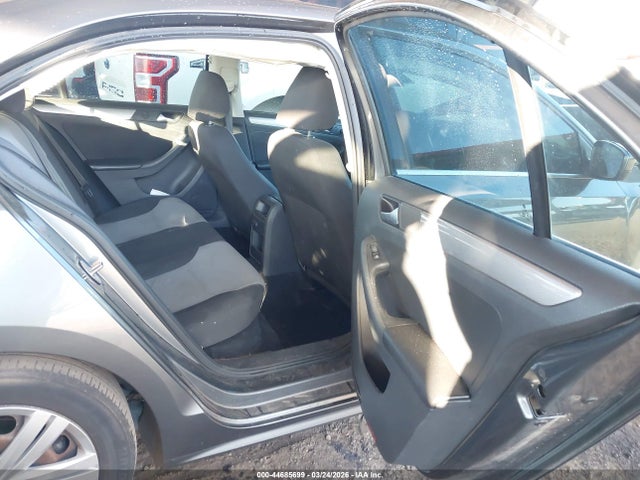 2017 Volkswagen Jetta 1.4t S მანქანა იყიდება აუქციონზე, vin: 3VW2B7AJ2HM337729, აუქციონის ნომერი: 44685699