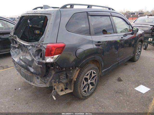 Продаж на аукціоні авто 2022 Subaru Forester Premium, vin: JF2SKAEC0NH506711, номер лоту: 44685711