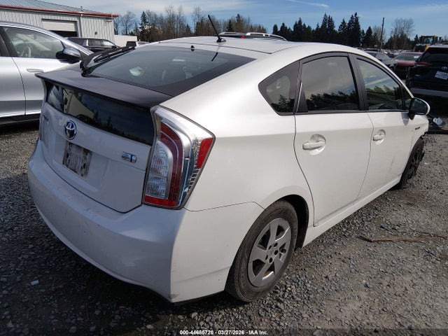 Toyota Prius Two 2015 JTDKN3DU3F1928283 Image 4
