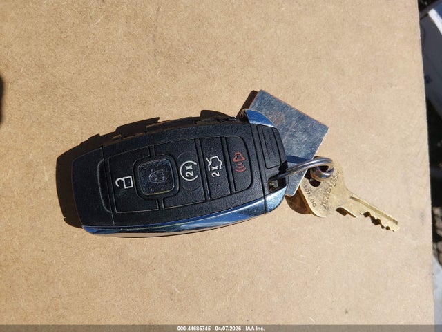 44685745 :رقم المزاد ، 5LMCJ2D9XJUL07273 vin ، 2018 Lincoln Mkc Select مزاد بيع