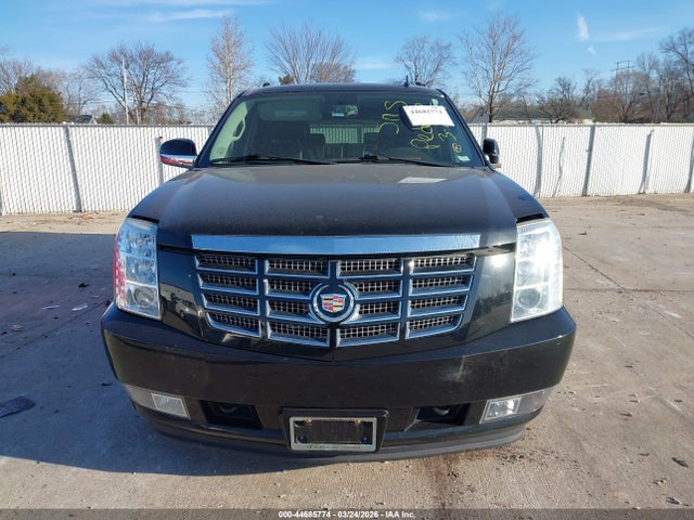 Aukcja sprzedaży 2010 Cadillac Escalade Esv Premium, vin: 1GYUKJEF0AR227985, numer aukcji: 44685774