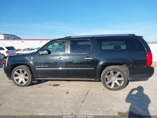 Aukcja sprzedaży 2010 Cadillac Escalade Esv Premium, vin: 1GYUKJEF0AR227985, numer aukcji: 44685774