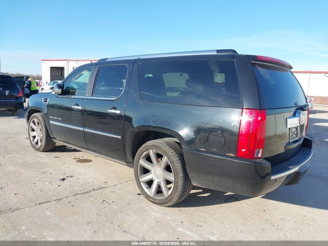 2010 CADILLAC ESCALADE ESV 1GYUKJEF0AR227985 Photo 2