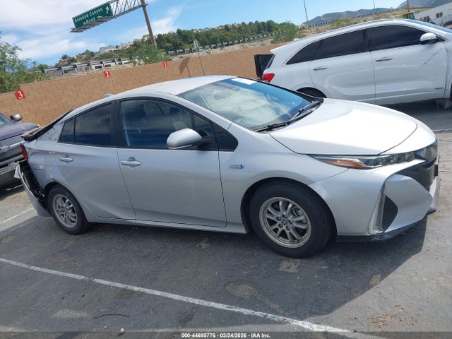JTDKAMFP9M3179631 Toyota Prius Prime Le