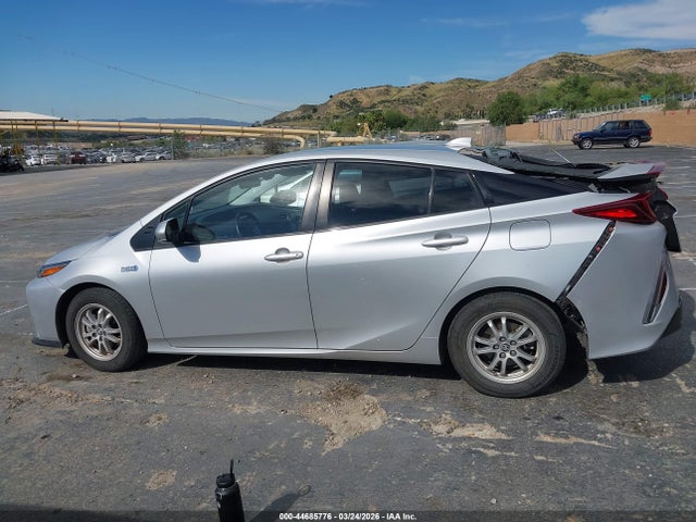 JTDKAMFP9M3179631 Toyota Prius Prime Le
