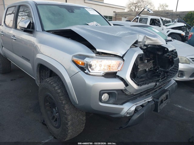 3TMAZ5CN3KM114220 Toyota Tacoma Sr5 V6