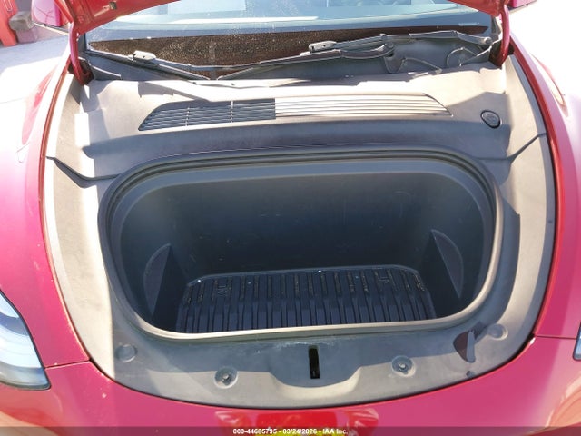 2021 Tesla Model Y Long Range Dual Motor All-wheel Drive მანქანა იყიდება აუქციონზე, vin: 5YJYGDEE7MF099062, აუქციონის ნომერი: 44685795