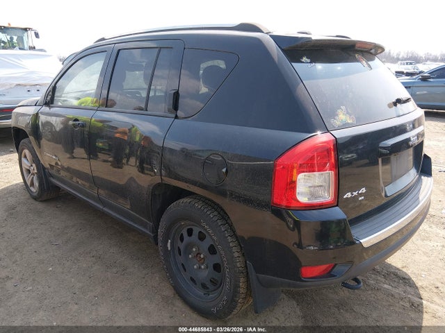 2012 JEEP COMPASS 1C4NJDCB5CD568538 Photo 2