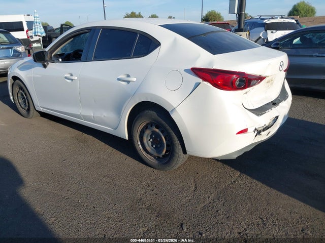 JM1BM1T75G1314811 Mazda Mazda3 I Sport