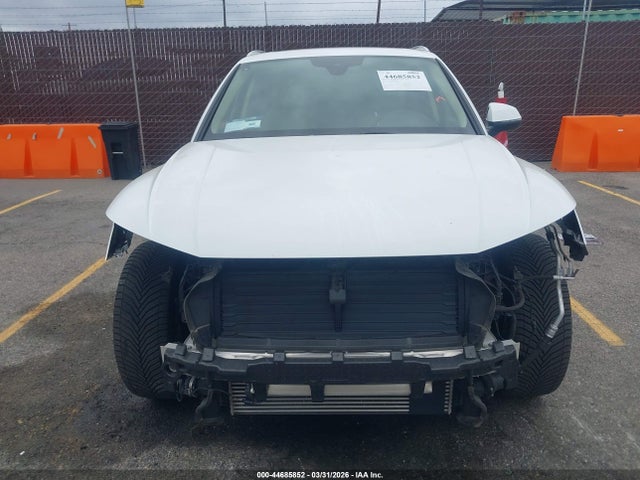 WA1BNAFY0K2087767 Audi Q5 45 Premium