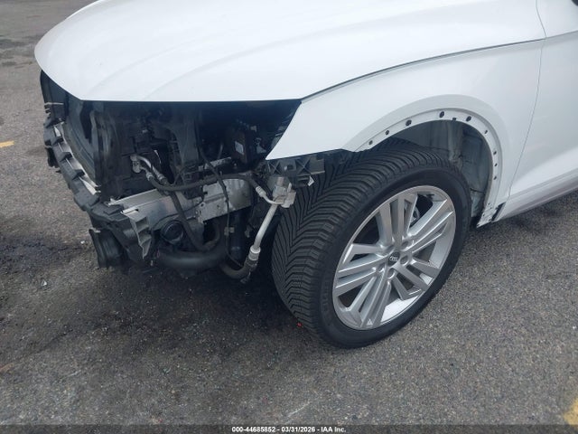 WA1BNAFY0K2087767 Audi Q5 45 Premium