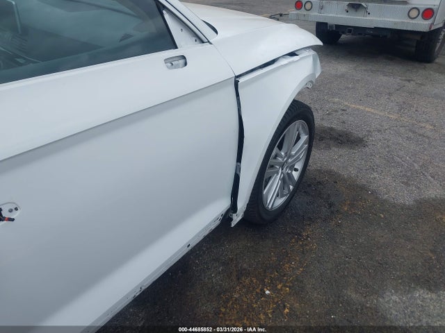 WA1BNAFY0K2087767 Audi Q5 45 Premium