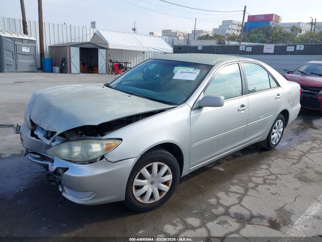 44685864 :رقم المزاد ، 4T1BE32K25U029022 vin ، 2005 Toyota Camry Le مزاد بيع