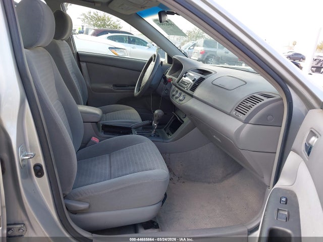44685864 :رقم المزاد ، 4T1BE32K25U029022 vin ، 2005 Toyota Camry Le مزاد بيع