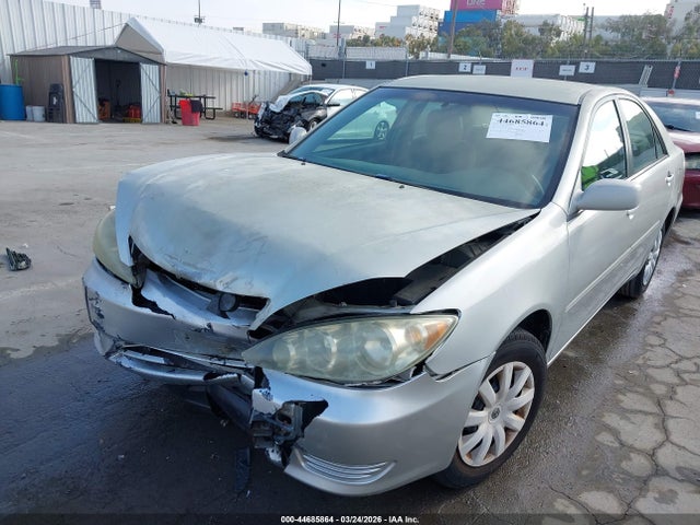 44685864 :رقم المزاد ، 4T1BE32K25U029022 vin ، 2005 Toyota Camry Le مزاد بيع