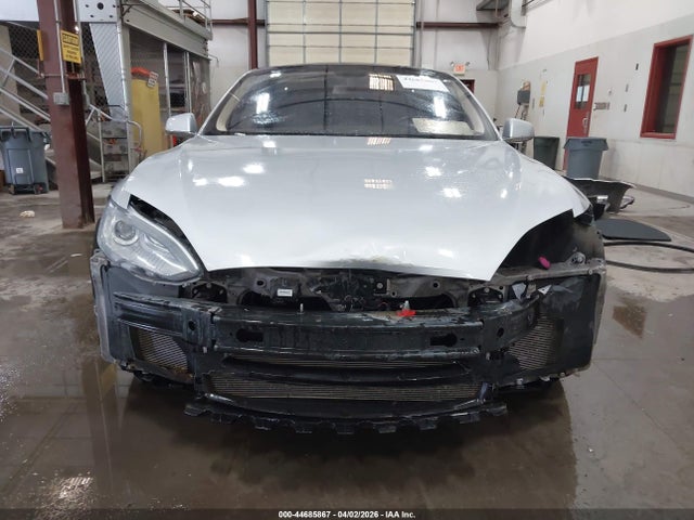 5YJSA1H14EFP39311 Tesla Model S P85