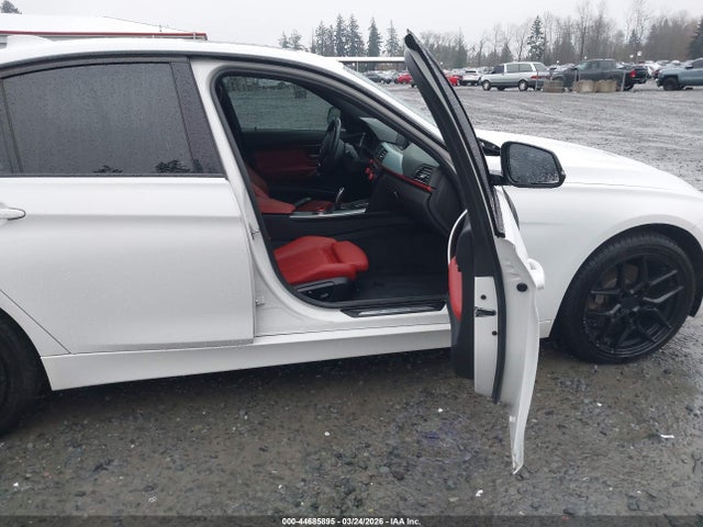 44685895 :رقم المزاد ، WBA3B3C52EF545036 vin ، 2014 Bmw 328i Xdrive مزاد بيع