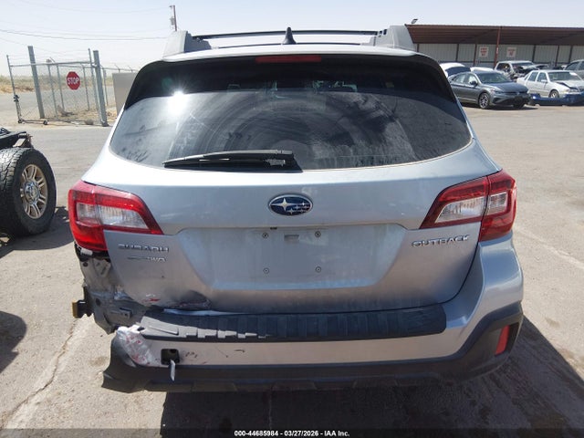 2018 Subaru Outback 2.5i Premium მანქანა იყიდება აუქციონზე, vin: 4S4BSACC4J3353495, აუქციონის ნომერი: 44685984