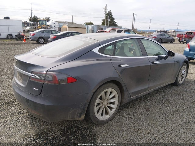 Продаж на аукціоні авто 2019 Tesla Model S 100d/75d/long Range/standard Range, vin: 5YJSA1E28KF304039, номер лоту: 44685989