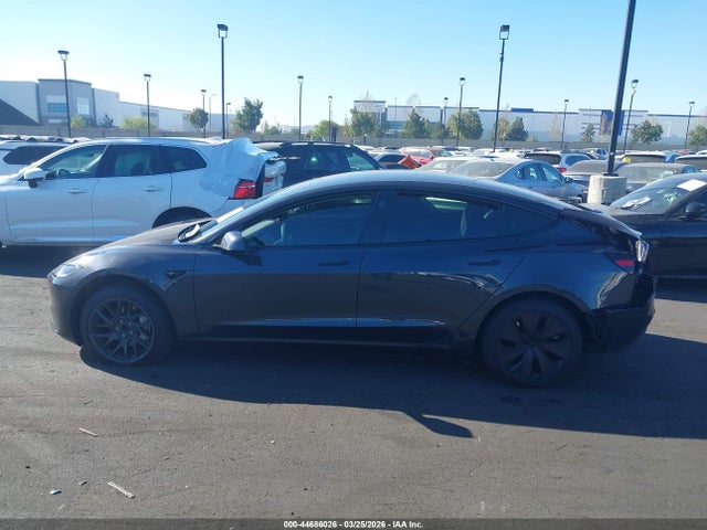 2024 Tesla Model 3 Long Range Dual Motor All-wheel Drive/rear-wheel Drive მანქანა იყიდება აუქციონზე, vin: 5YJ3E1EAXRF730311, აუქციონის ნომერი: 44686026