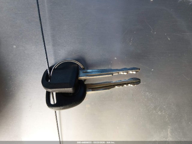 44686033 :رقم المزاد ، 1GTCS146348177581 vin ، 2004 Gmc Canyon Sle مزاد بيع