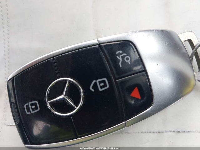 WDDZF4JBXHA116752 Mercedes-Benz E 300