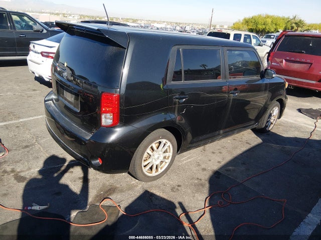 Scion XB 2014 JTLZE4FE4EJ059805 Image 4