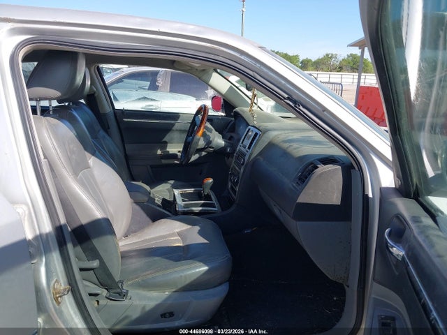 2005 CHRYSLER 300C 2C3JA63H75H672585 Photo 4