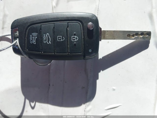 KMHLL4AG9PU593461 Hyundai ELANTRA SE