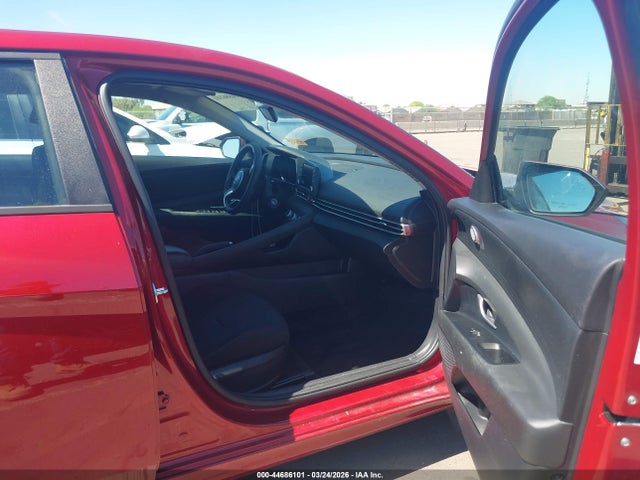KMHLL4AG9PU593461 Hyundai ELANTRA SE