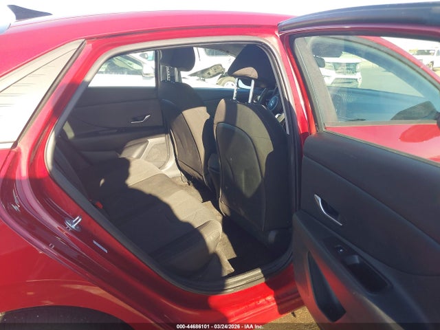 KMHLL4AG9PU593461 Hyundai ELANTRA SE