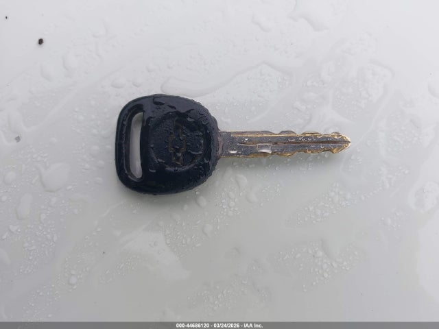 44686120 :رقم المزاد ، 1GNDT13W612228189 vin ، 2001 Chevrolet Blazer Ls مزاد بيع