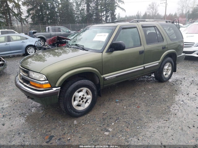 44686120 :رقم المزاد ، 1GNDT13W612228189 vin ، 2001 Chevrolet Blazer Ls مزاد بيع