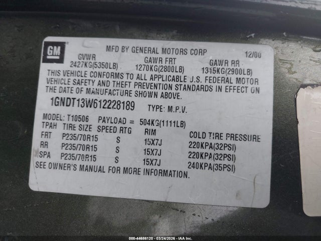 44686120 :رقم المزاد ، 1GNDT13W612228189 vin ، 2001 Chevrolet Blazer Ls مزاد بيع