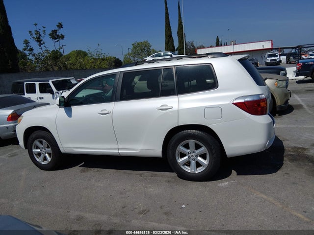 Продажа на аукционе авто 2010 Toyota Highlander Base V6, vin: JTEZK3EH2A2103228, номер лота: 44686126