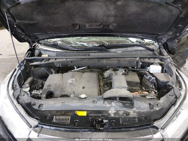 Toyota Highlander Xle 2018 5TDJZRFH3JS541635 Image 10