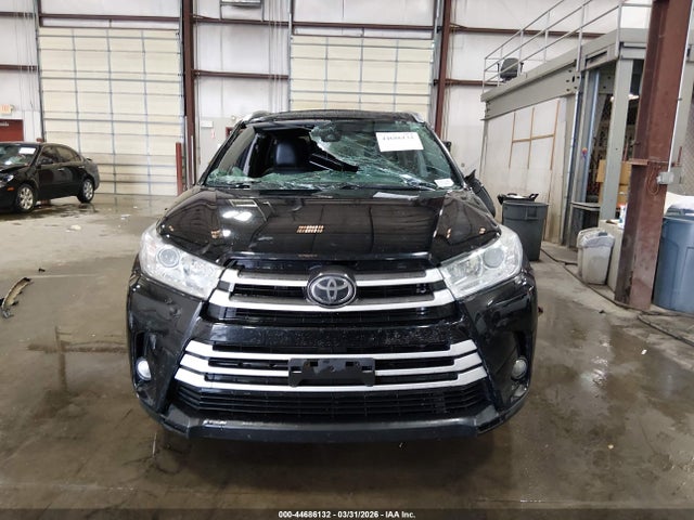Toyota Highlander Xle 2018 5TDJZRFH3JS541635 Image 13