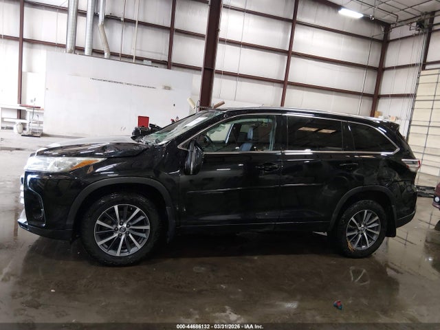 Toyota Highlander Xle 2018 5TDJZRFH3JS541635 Image 15